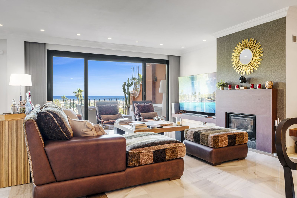 Apartamentos de 3 dormitorios en venta en Monte Halcones – R5425108 Apartamentos de 3 dormitorios en venta en Monte Halcones – R5425108