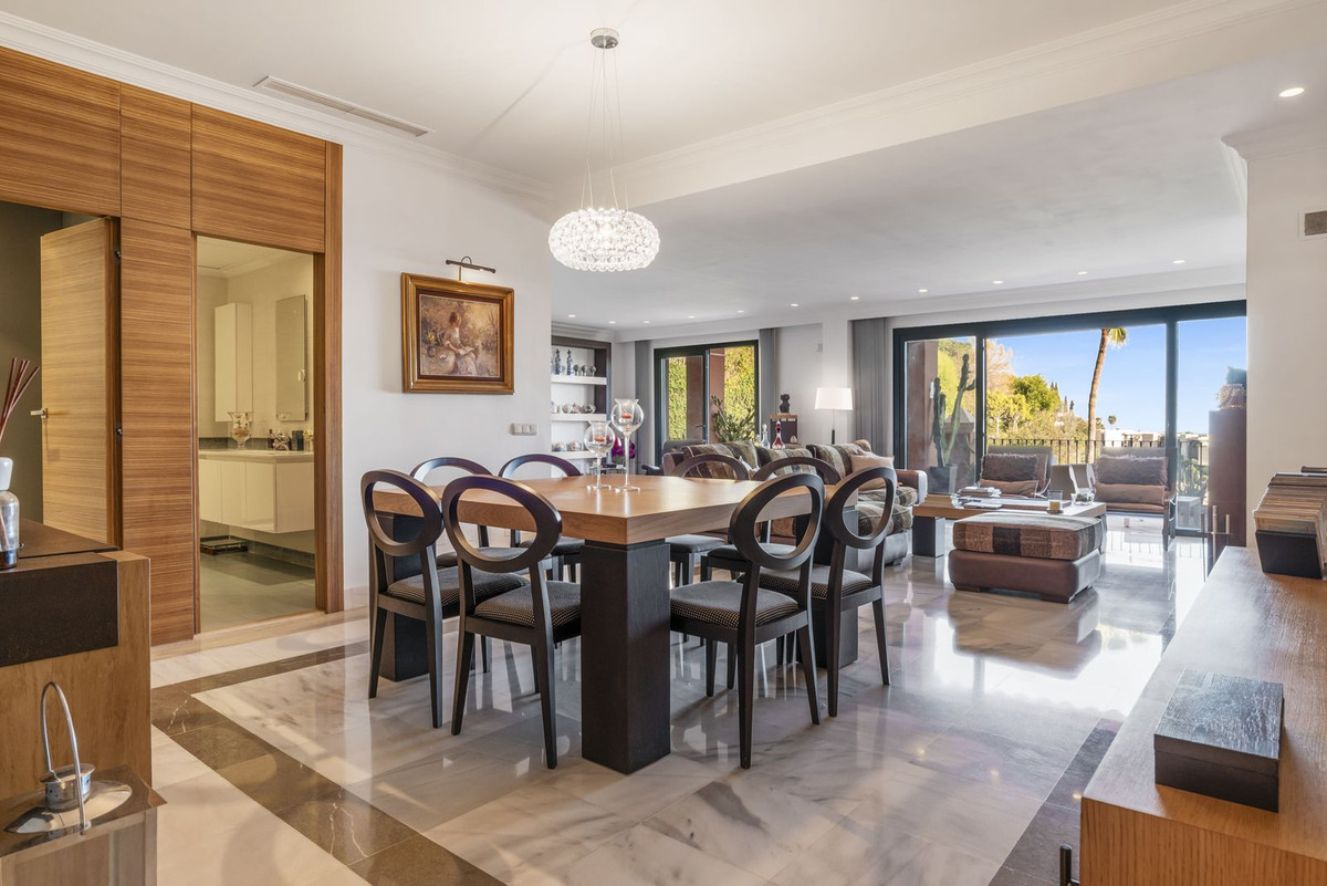 Apartamentos de 3 dormitorios en venta en Monte Halcones – R5425108 Apartamentos de 3 dormitorios en venta en Monte Halcones – R5425108