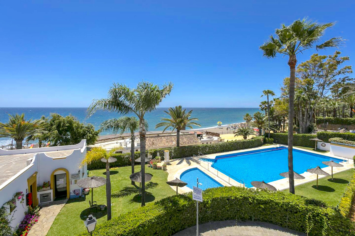 Pareados de 5 dormitorios en venta en Milla de Oro – R5354806 Pareados de 5 dormitorios en venta en Milla de Oro – R5354806