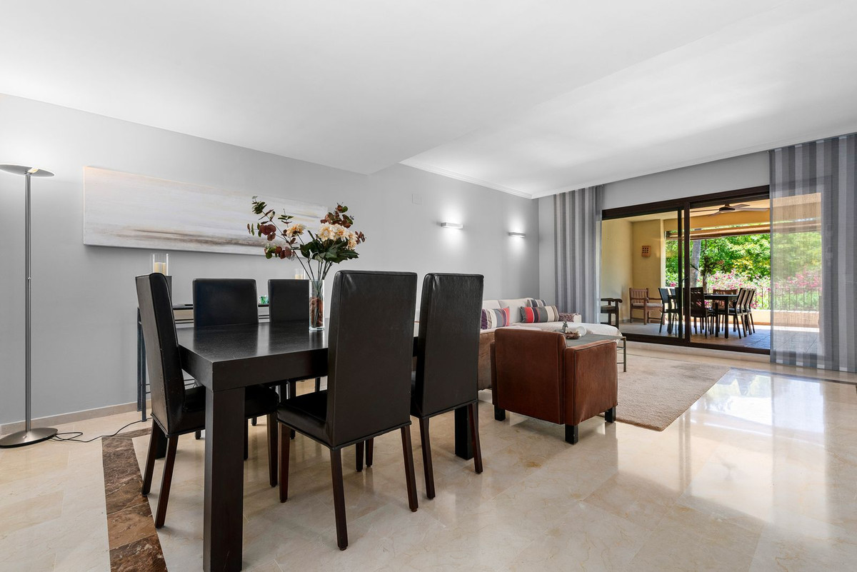 Apartamentos de 2 dormitorios en venta en Benahavís – R5422486 Apartamentos de 2 dormitorios en venta en Benahavís – R5422486