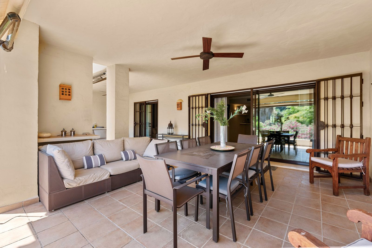 Apartamentos de 2 dormitorios en venta en Benahavís – R5422486 Apartamentos de 2 dormitorios en venta en Benahavís – R5422486