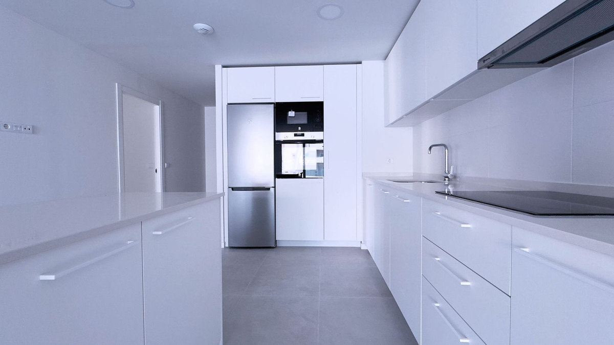 Aticos de 3 dormitorios en venta en Nueva Andalucía – R5401054 Aticos de 3 dormitorios en venta en Nueva Andalucía – R5401054
