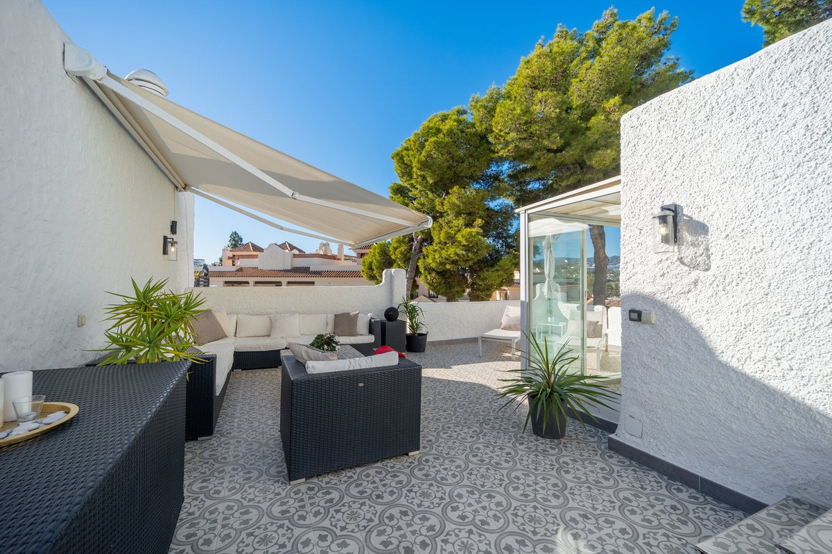 4 bedroom Townhouses for sale in Nueva Andalucía – R5240485 4 bedroom Townhouses for sale in Nueva Andalucía – R5240485