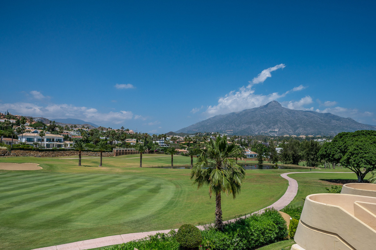 Apartamentos de 3 dormitorios en venta en Nueva Andalucía – R5420404 Apartamentos de 3 dormitorios en venta en Nueva Andalucía – R5420404
