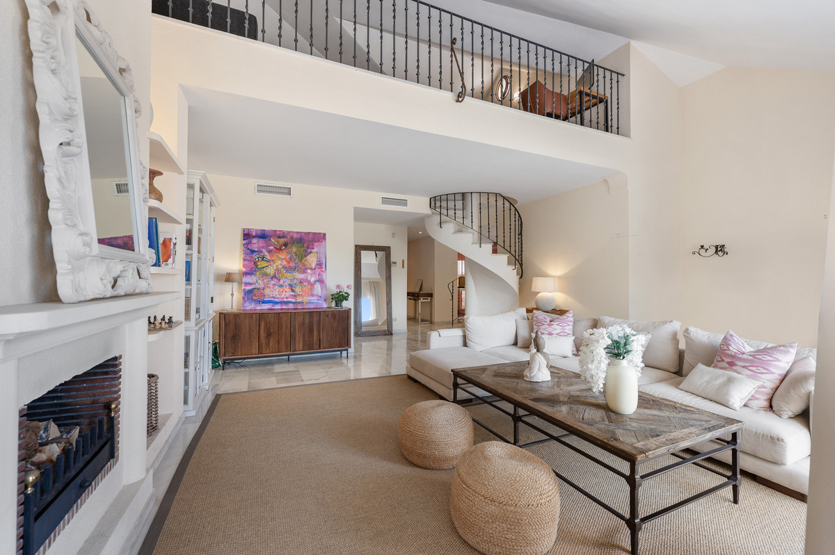 Apartamentos de 3 dormitorios en venta en Nueva Andalucía – R5420404 Apartamentos de 3 dormitorios en venta en Nueva Andalucía – R5420404