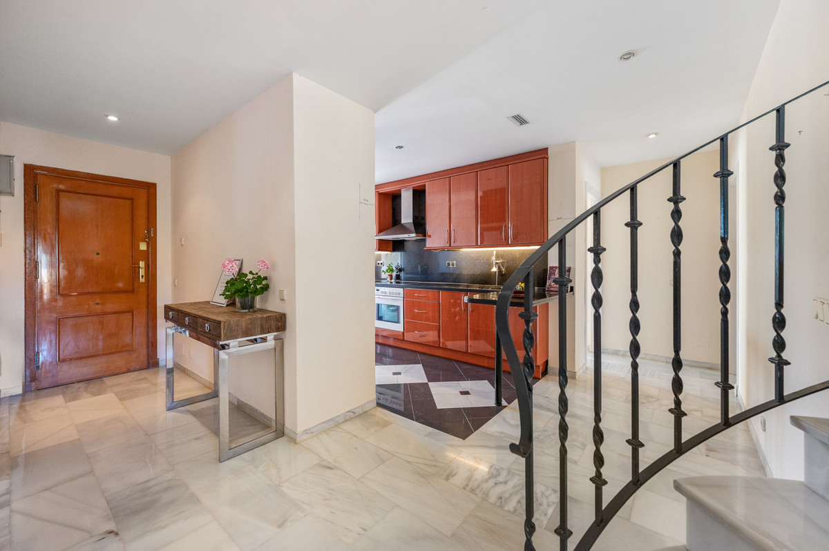 Apartamentos de 3 dormitorios en venta en Nueva Andalucía – R5420404 Apartamentos de 3 dormitorios en venta en Nueva Andalucía – R5420404