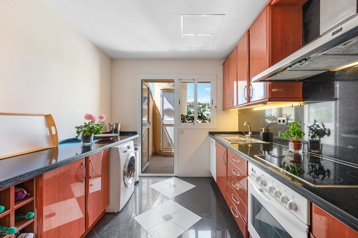 Apartamentos de 3 dormitorios en venta en Nueva Andalucía – R5420404 Apartamentos de 3 dormitorios en venta en Nueva Andalucía – R5420404