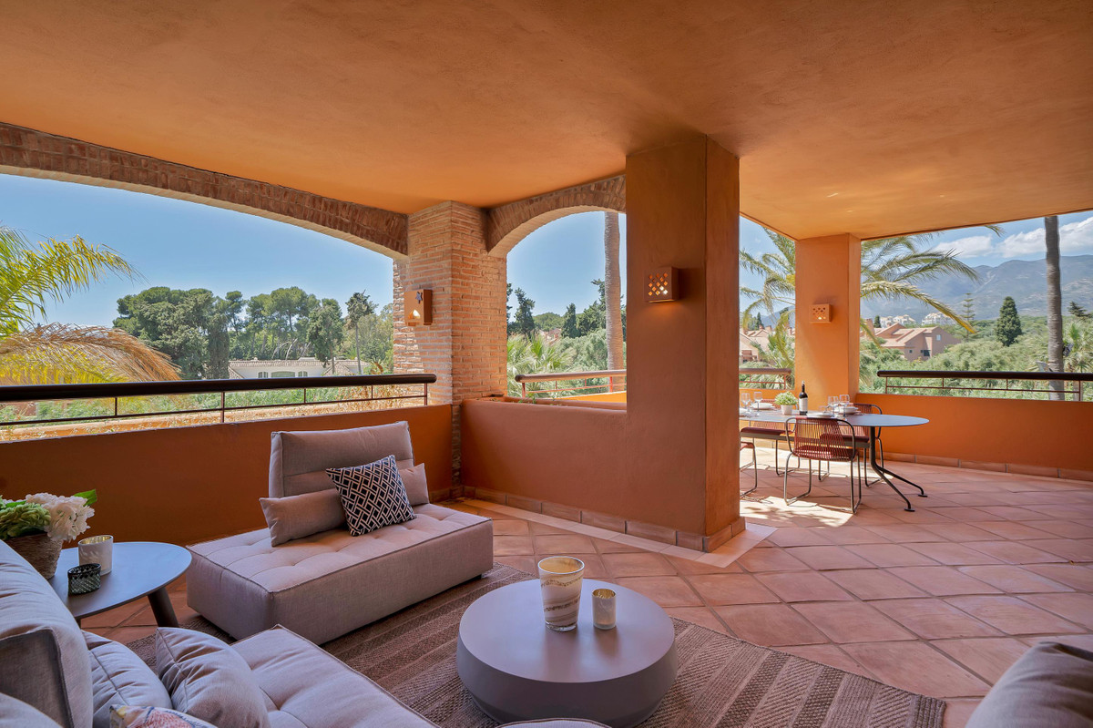 Apartamentos de 3 dormitorios en venta en Bahía de Marbella – R5304808 Apartamentos de 3 dormitorios en venta en Bahía de Marbella – R5304808