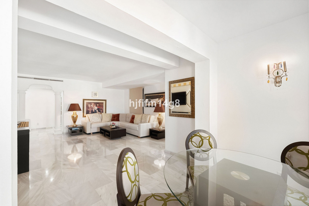 Apartamentos de 2 dormitorios en venta en Puerto Banús – R5310157 Apartamentos de 2 dormitorios en venta en Puerto Banús – R5310157
