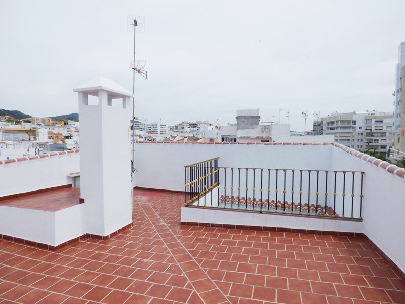 6 bedroom Townhouses for sale in Marbella – R2911550 6 bedroom Townhouses for sale in Marbella – R2911550