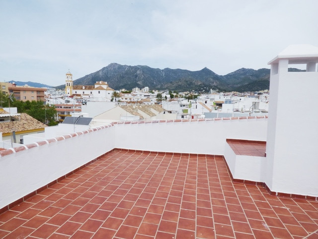 6 bedroom Townhouses for sale in Marbella – R2911550 6 bedroom Townhouses for sale in Marbella – R2911550