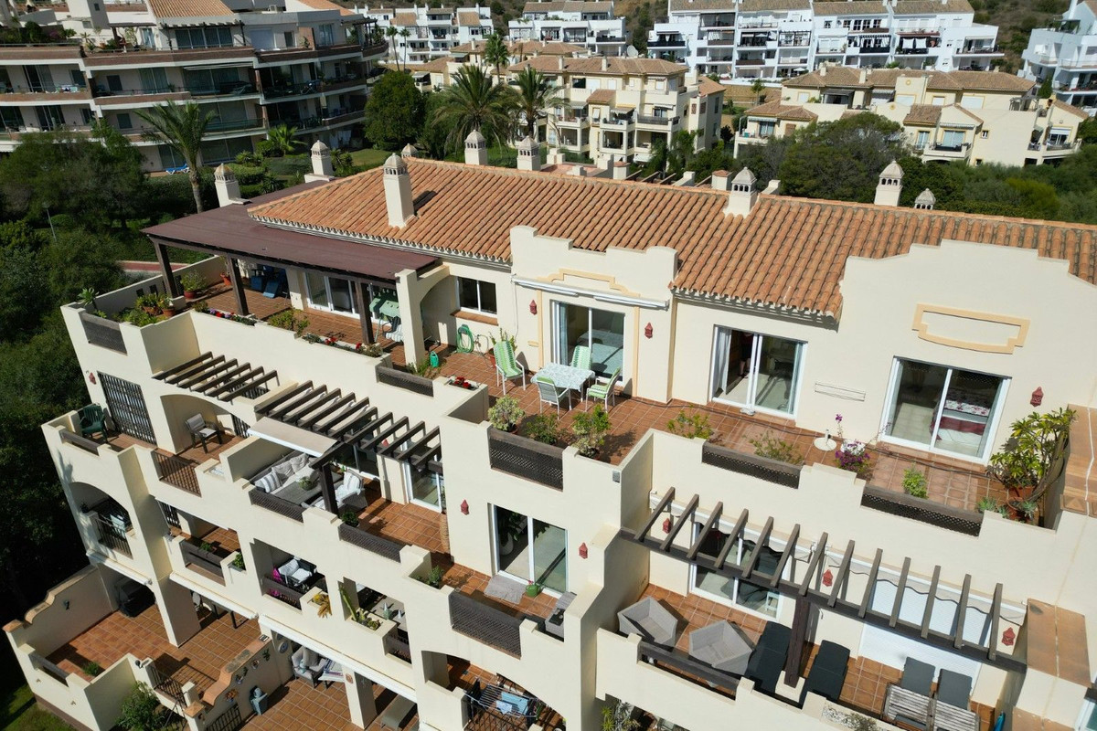 3 bedroom Penthouses for sale in Miraflores – R5199952 3 bedroom Penthouses for sale in Miraflores – R5199952
