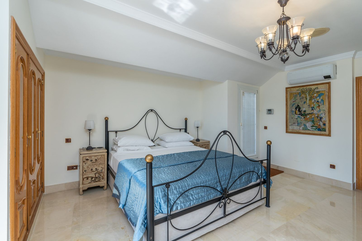 Aticos de 5 dormitorios en venta en Marbella – R5421190 Aticos de 5 dormitorios en venta en Marbella – R5421190