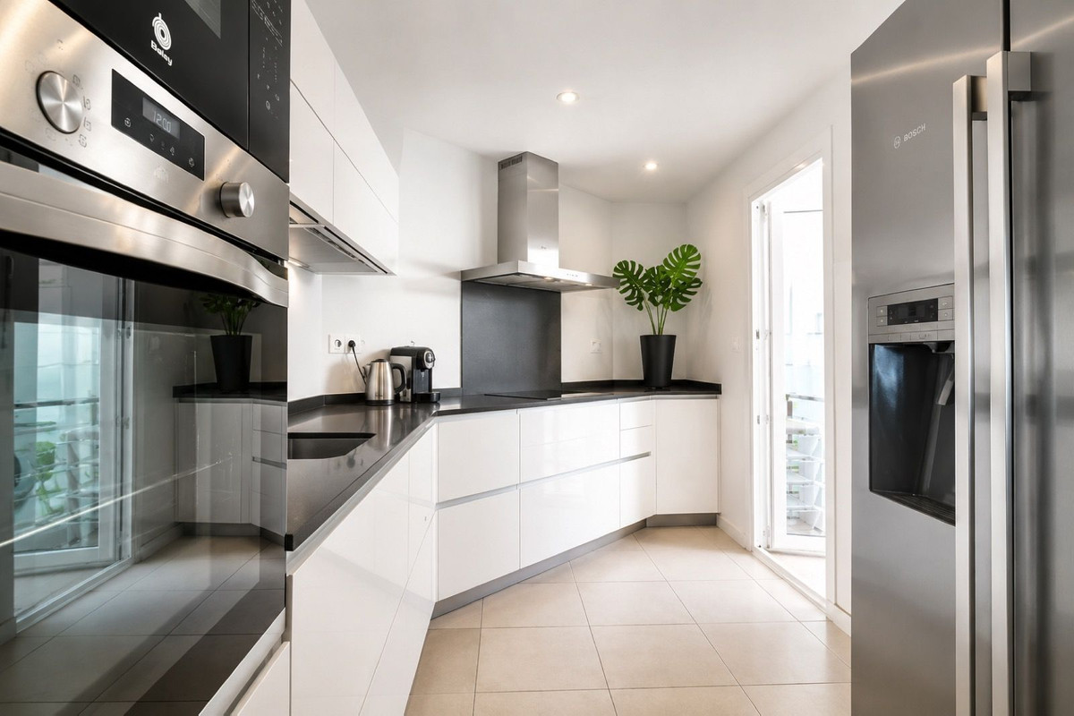 Apartamentos de 3 dormitorios en venta en Nueva Andalucía – R5411686 Apartamentos de 3 dormitorios en venta en Nueva Andalucía – R5411686