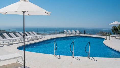 2 bedroom Apartments for sale in La Cala de Mijas – R5374894