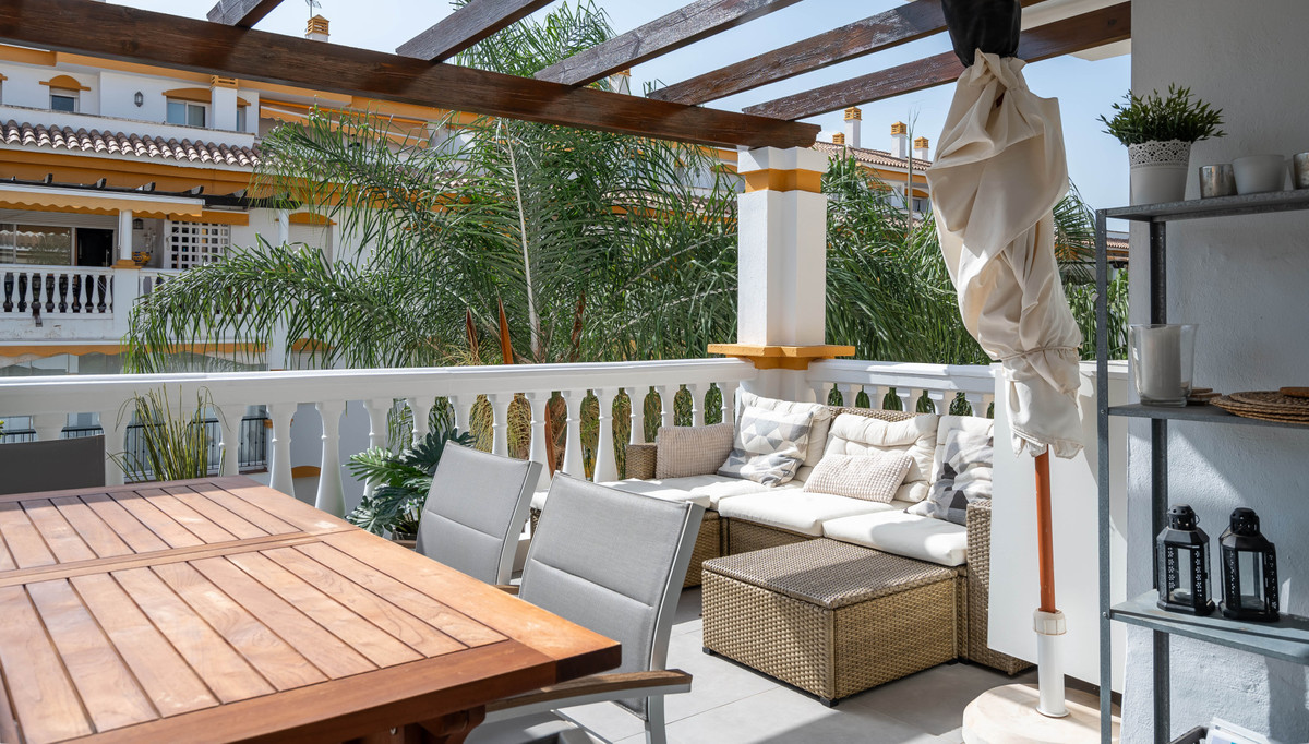 Aticos de 2 dormitorios en venta en Marbella – R5215822 Aticos de 2 dormitorios en venta en Marbella – R5215822