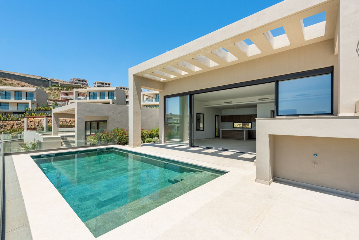 3 bedroom Villas for sale in Benahavís – R5407261 3 bedroom Villas for sale in Benahavís – R5407261