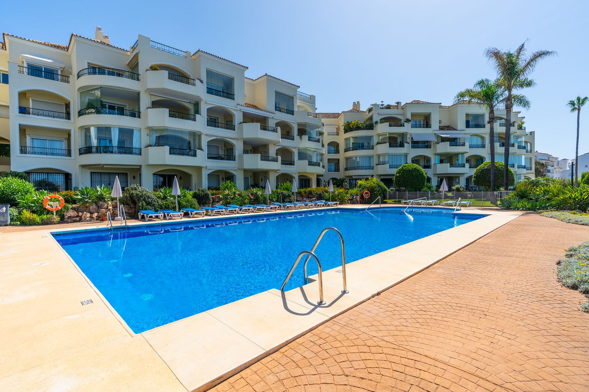 3 bedroom Apartments for sale in Elviria – R5419933 3 bedroom Apartments for sale in Elviria – R5419933