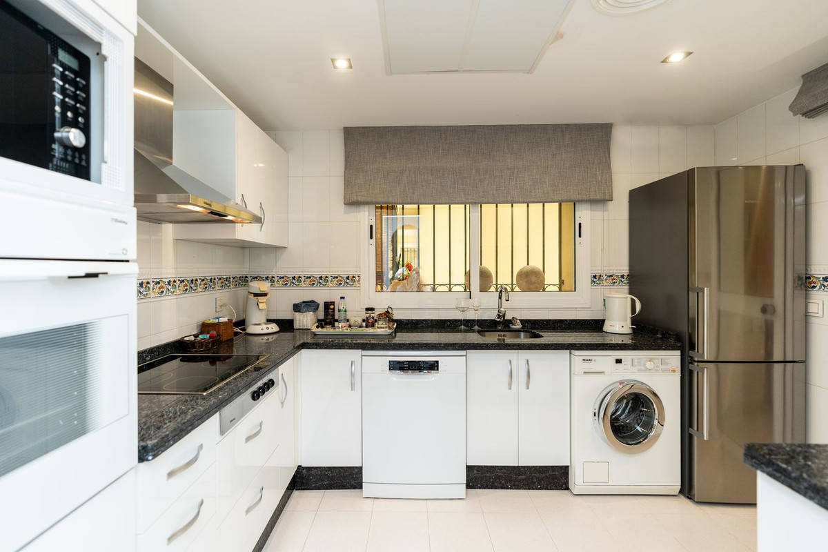 3 bedroom Apartments for sale in Elviria – R5419933 3 bedroom Apartments for sale in Elviria – R5419933