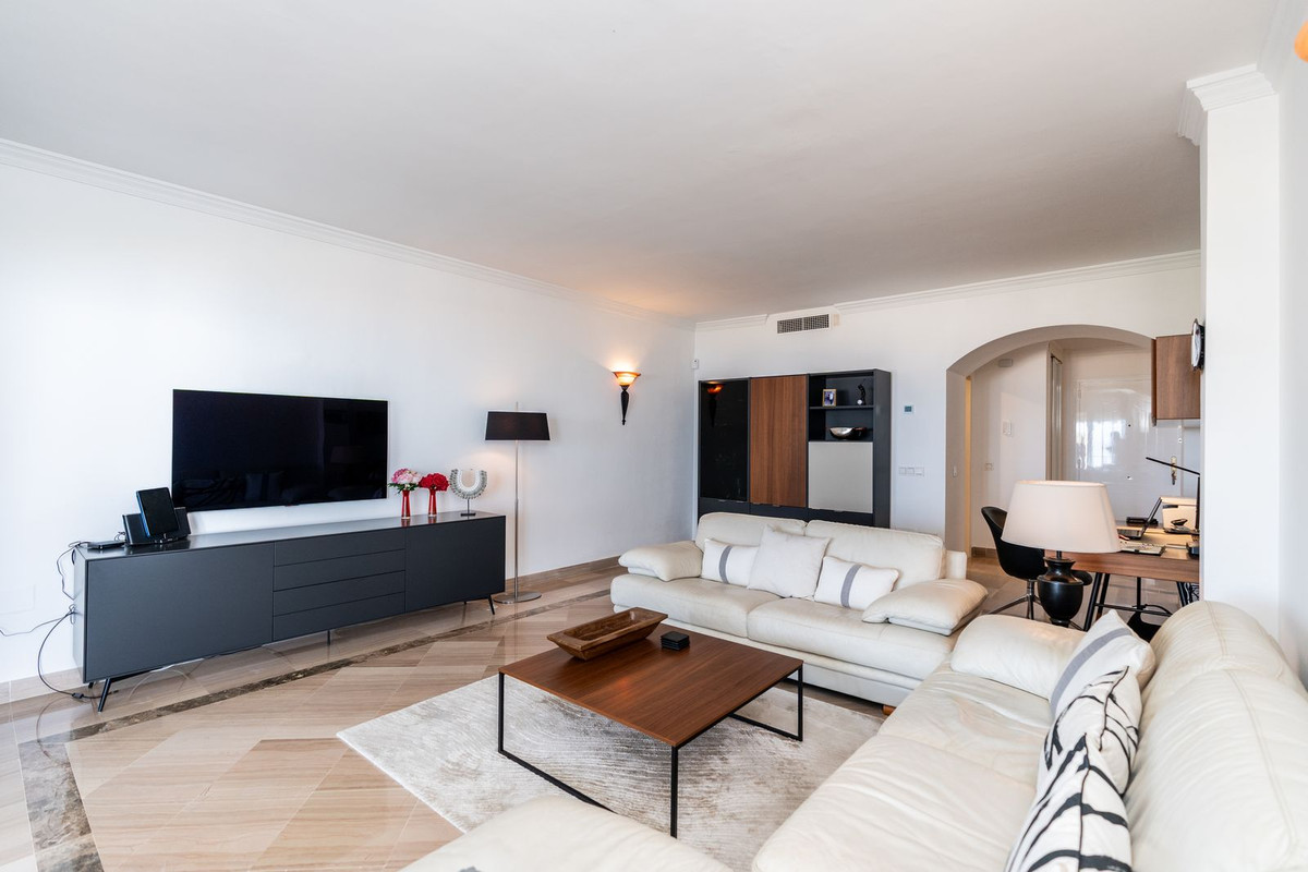 3 bedroom Apartments for sale in Elviria – R5419933 3 bedroom Apartments for sale in Elviria – R5419933
