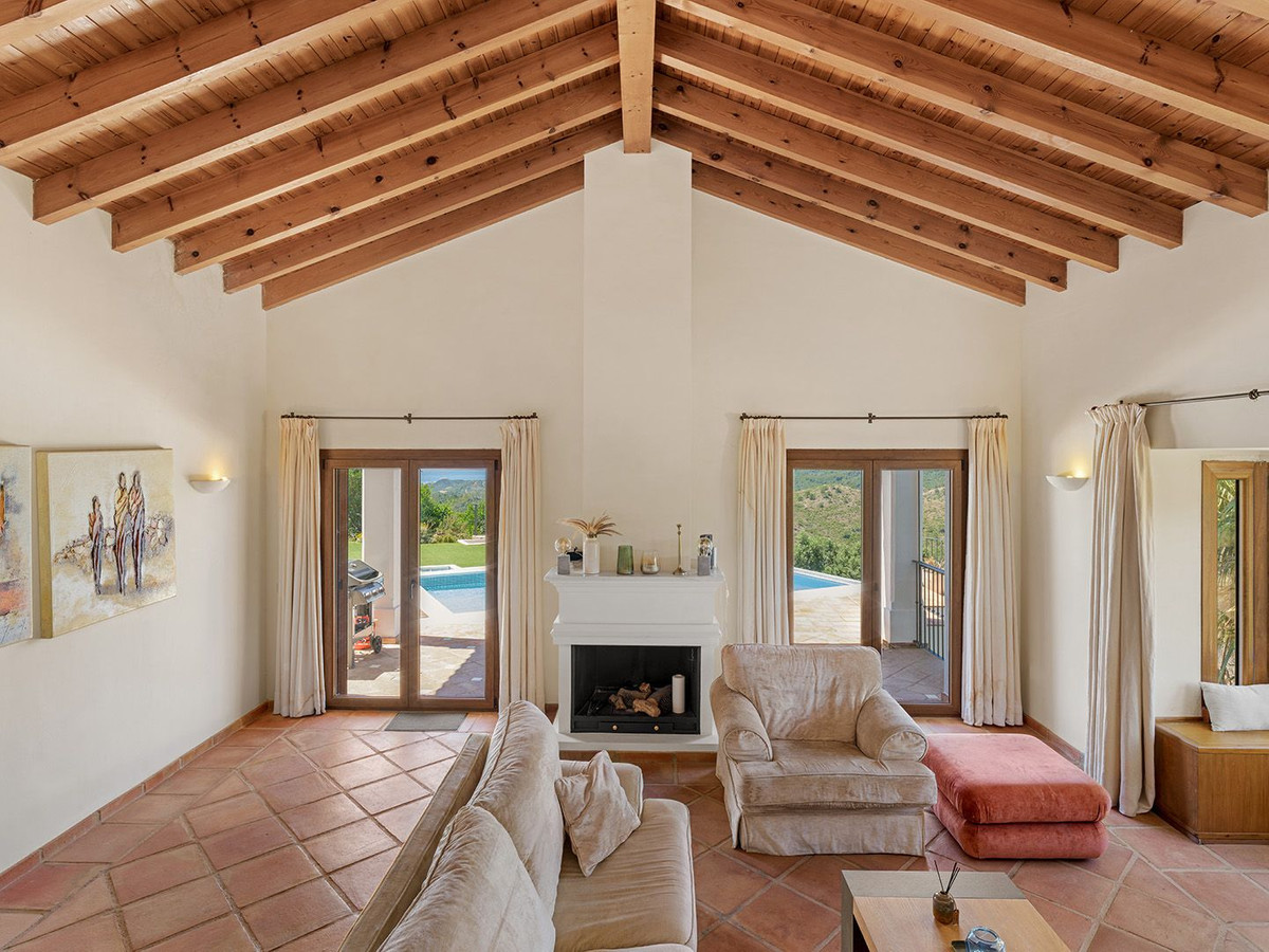 5 bedroom Villas for sale in Benahavís – R5407639 5 bedroom Villas for sale in Benahavís – R5407639