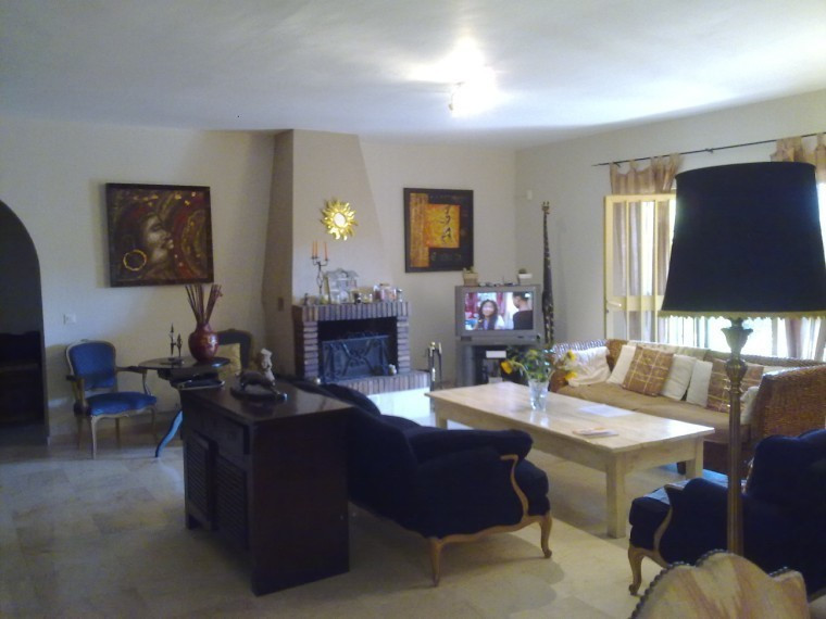 7 bedroom Villas for sale in Nueva Andalucía – R151353 7 bedroom Villas for sale in Nueva Andalucía – R151353