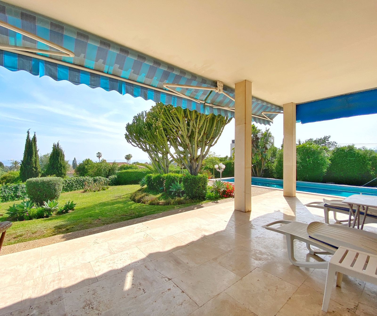 4 bedroom Villas for sale in Marbella – R2308304 4 bedroom Villas for sale in Marbella – R2308304