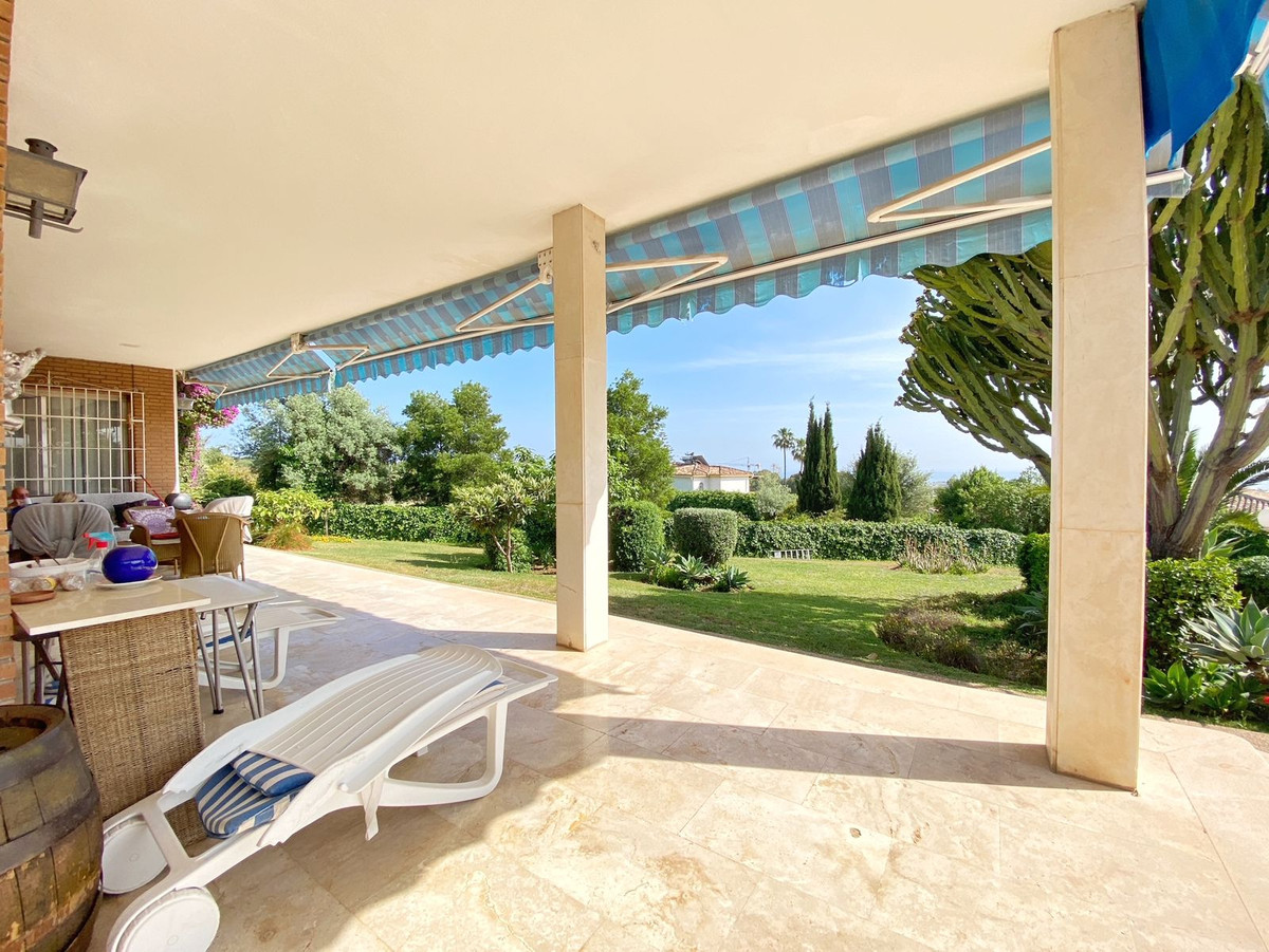 4 bedroom Villas for sale in Marbella – R2308304 4 bedroom Villas for sale in Marbella – R2308304