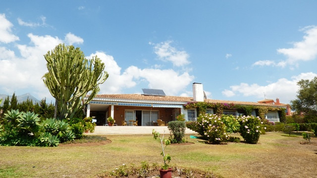 4 bedroom Villas for sale in Marbella – R2308304 4 bedroom Villas for sale in Marbella – R2308304