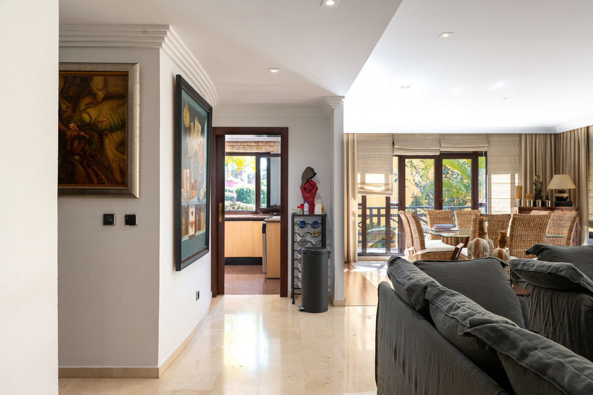 2 bedroom Apartments for sale in Puerto Banús – R5201335 2 bedroom Apartments for sale in Puerto Banús – R5201335