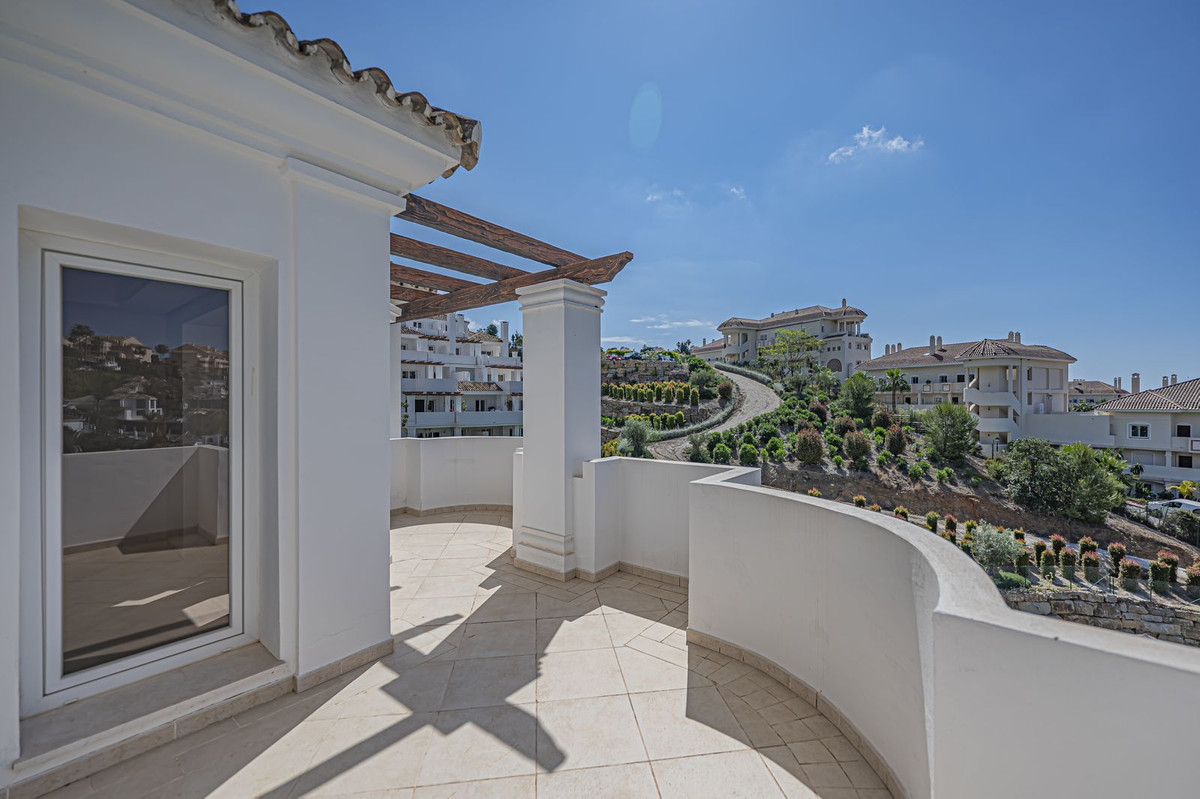 Aticos de 2 dormitorios en venta en Nueva Andalucía – R5376055 Aticos de 2 dormitorios en venta en Nueva Andalucía – R5376055