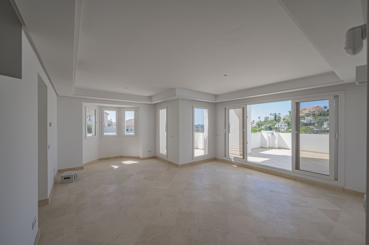 Aticos de 2 dormitorios en venta en Nueva Andalucía – R5376055 Aticos de 2 dormitorios en venta en Nueva Andalucía – R5376055