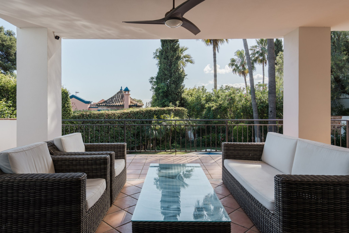 Villas de 4 dormitorios en venta en El Rosario – R5429806 Villas de 4 dormitorios en venta en El Rosario – R5429806