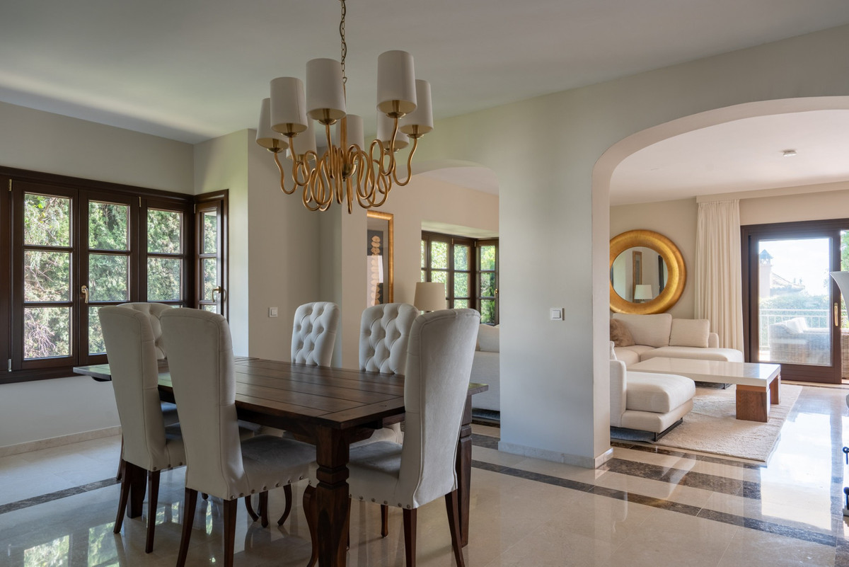 Villas de 4 dormitorios en venta en El Rosario – R5429806
