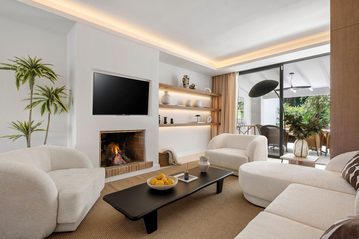 Adosados de 4 dormitorios en venta en Nueva Andalucía – R5075620 Adosados de 4 dormitorios en venta en Nueva Andalucía – R5075620