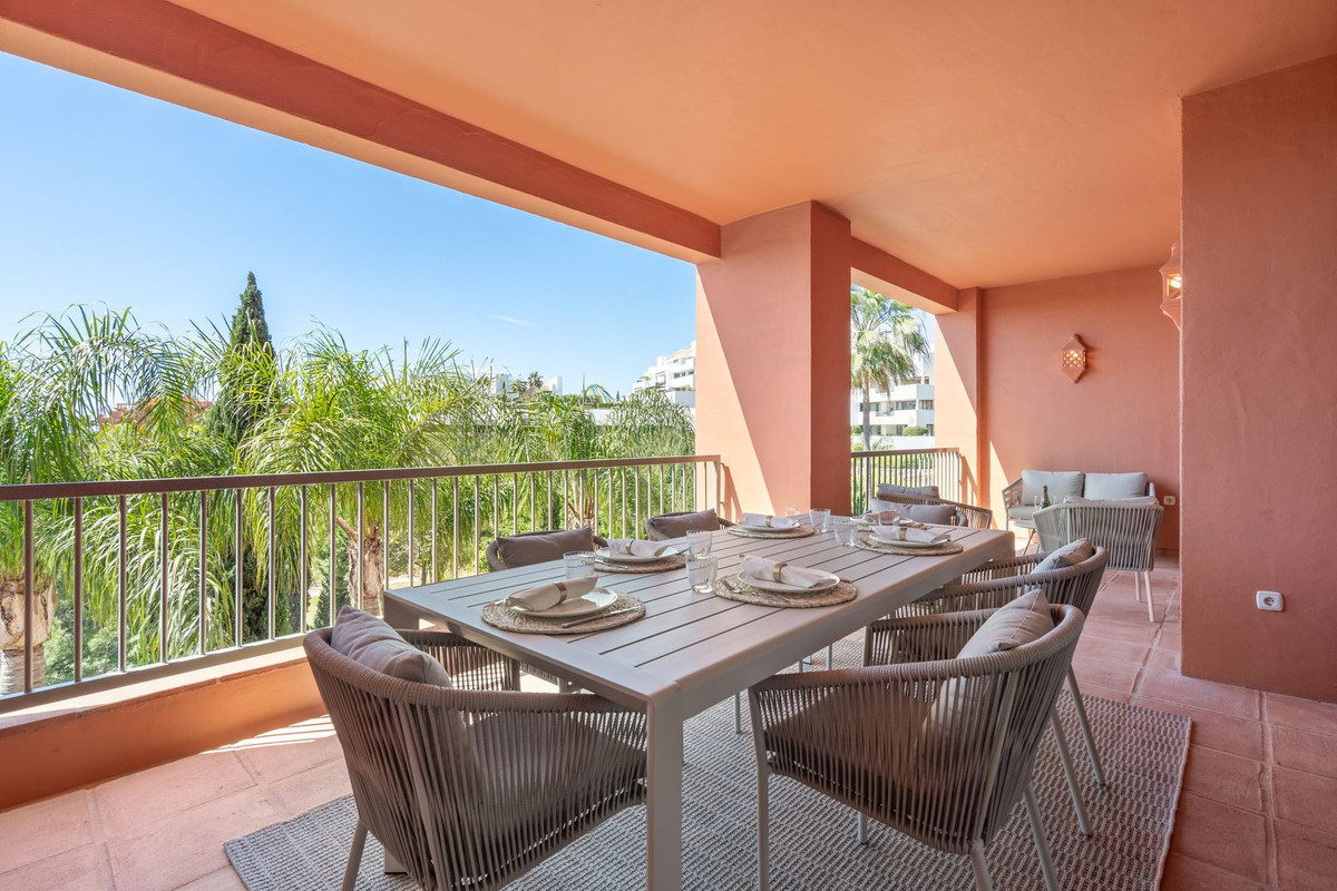 Apartamentos de 2 dormitorios en venta en Benahavís – R5433796 Apartamentos de 2 dormitorios en venta en Benahavís – R5433796