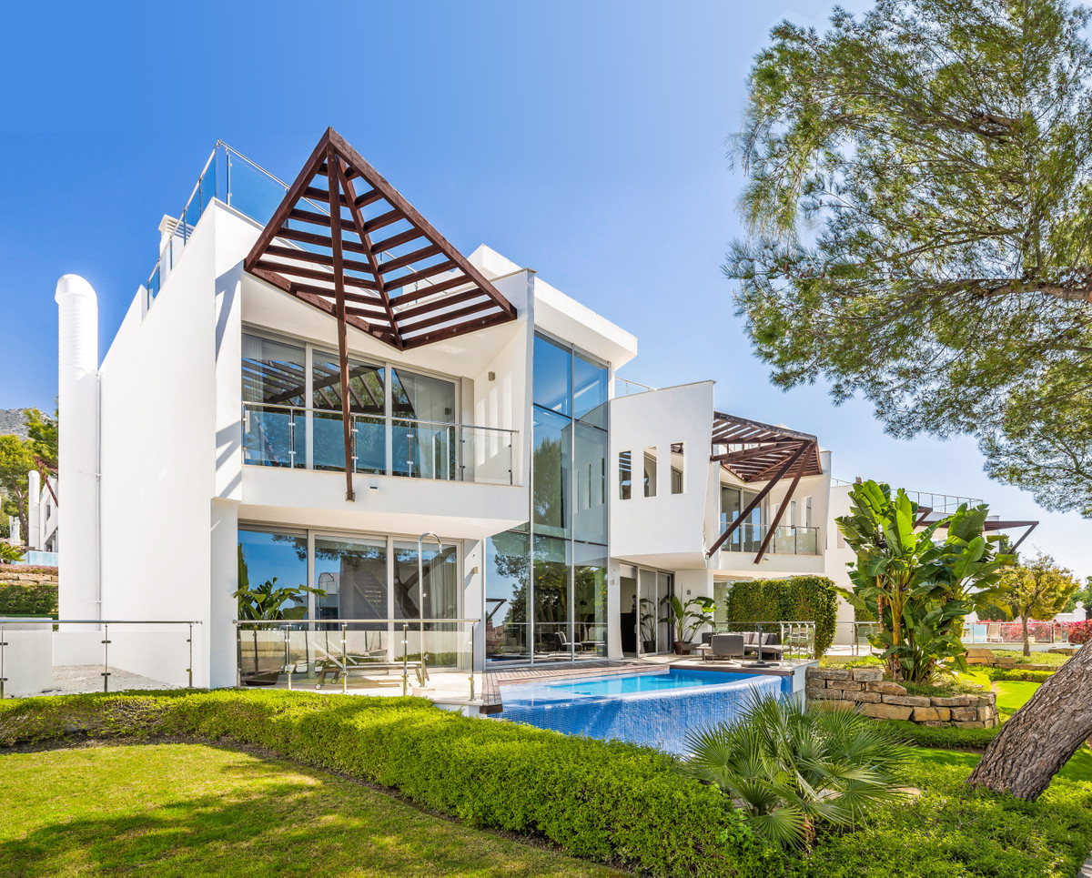 5 bedroom Townhouses for sale in Sierra Blanca – R4407997 5 bedroom Townhouses for sale in Sierra Blanca – R4407997