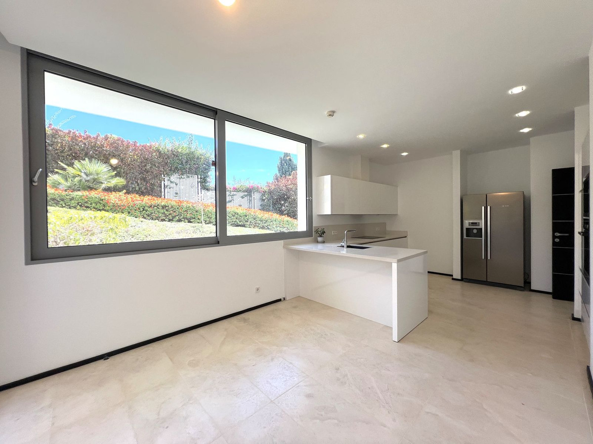 5 bedroom Townhouses for sale in Sierra Blanca – R4407997 5 bedroom Townhouses for sale in Sierra Blanca – R4407997