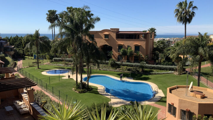 Apartamentos de 3 dormitorios en venta en Marbella – R5431390 Apartamentos de 3 dormitorios en venta en Marbella – R5431390 en