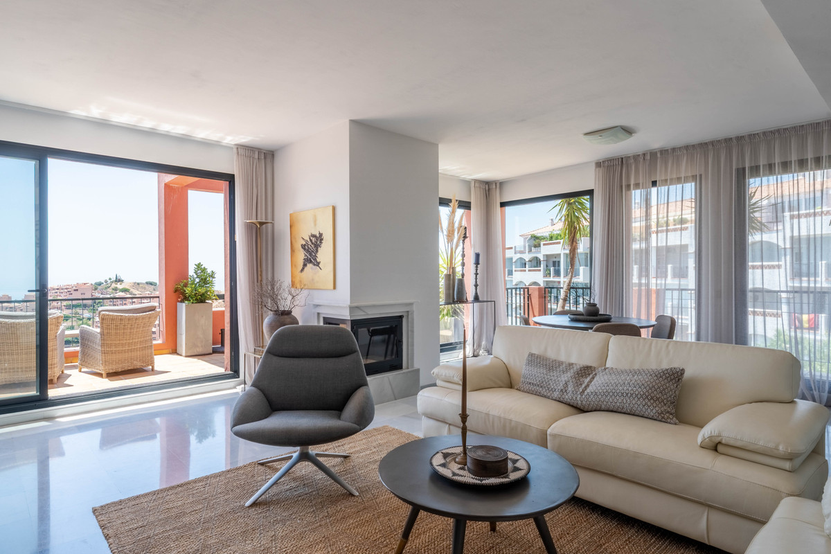 4 bedroom Apartments for sale in Calahonda – R5432557 4 bedroom Apartments for sale in Calahonda – R5432557
