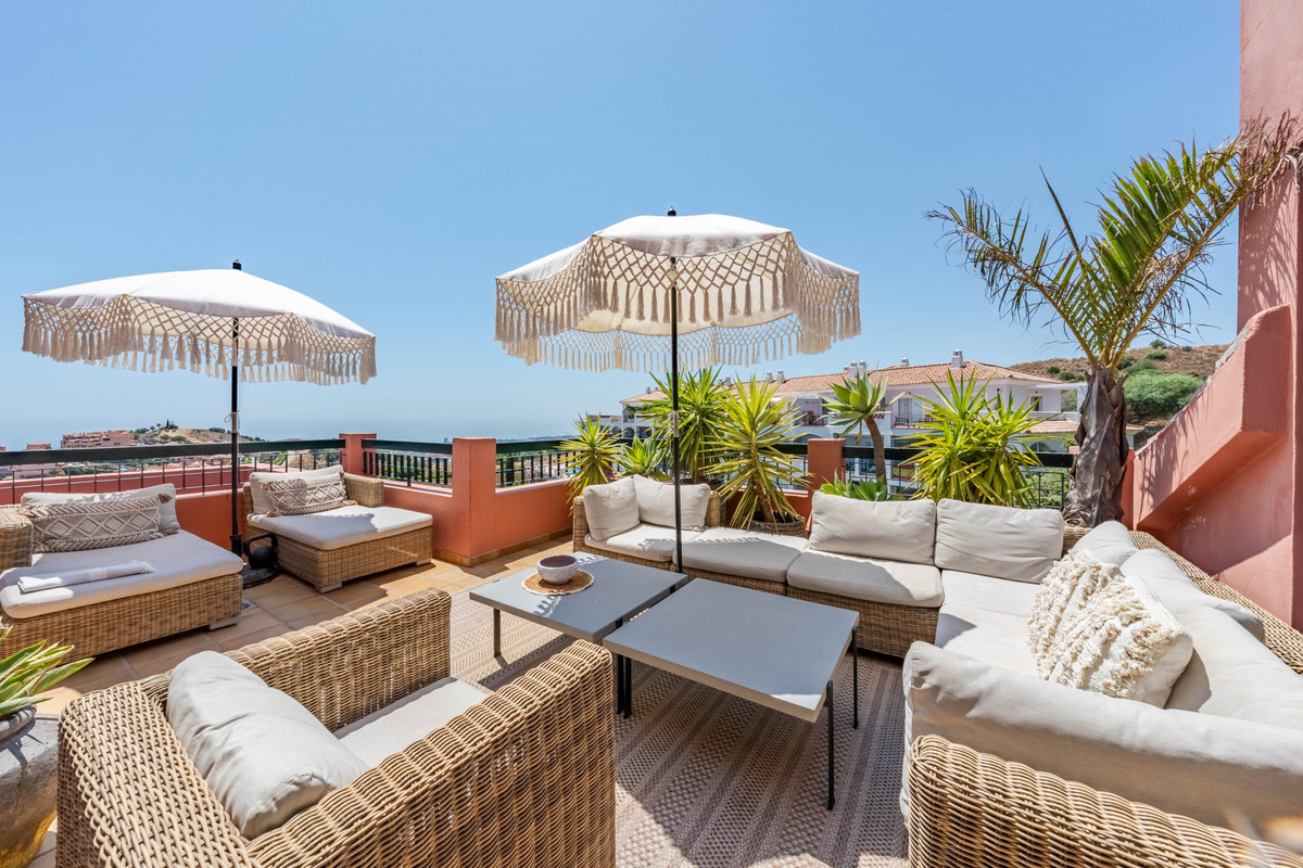 4 bedroom Apartments for sale in Calahonda – R5432557 4 bedroom Apartments for sale in Calahonda – R5432557