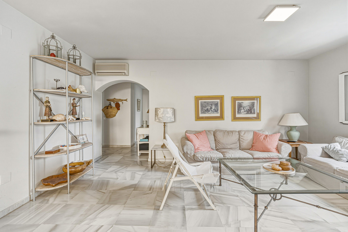 3 bedroom Apartments for sale in Elviria – R5441575 3 bedroom Apartments for sale in Elviria – R5441575