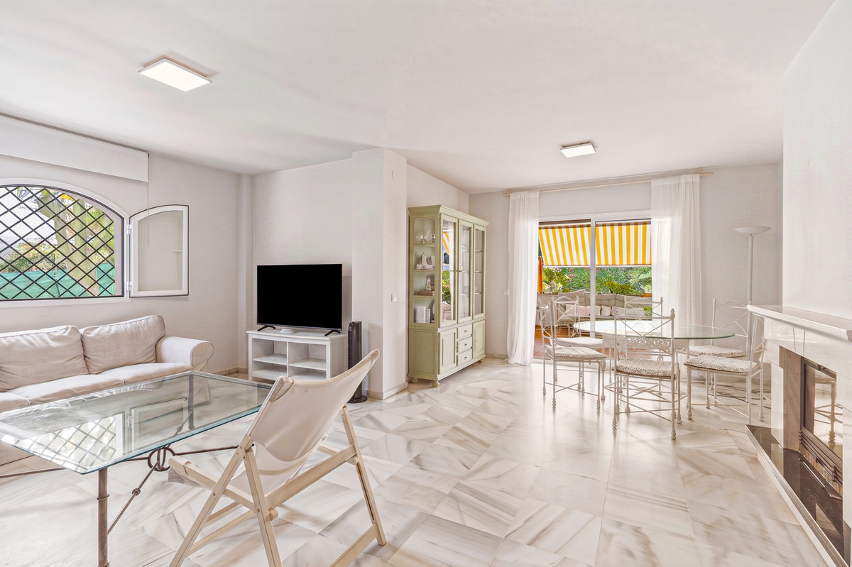 3 bedroom Apartments for sale in Elviria – R5441575 3 bedroom Apartments for sale in Elviria – R5441575