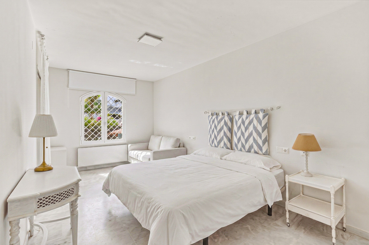 3 bedroom Apartments for sale in Elviria – R5441575 3 bedroom Apartments for sale in Elviria – R5441575