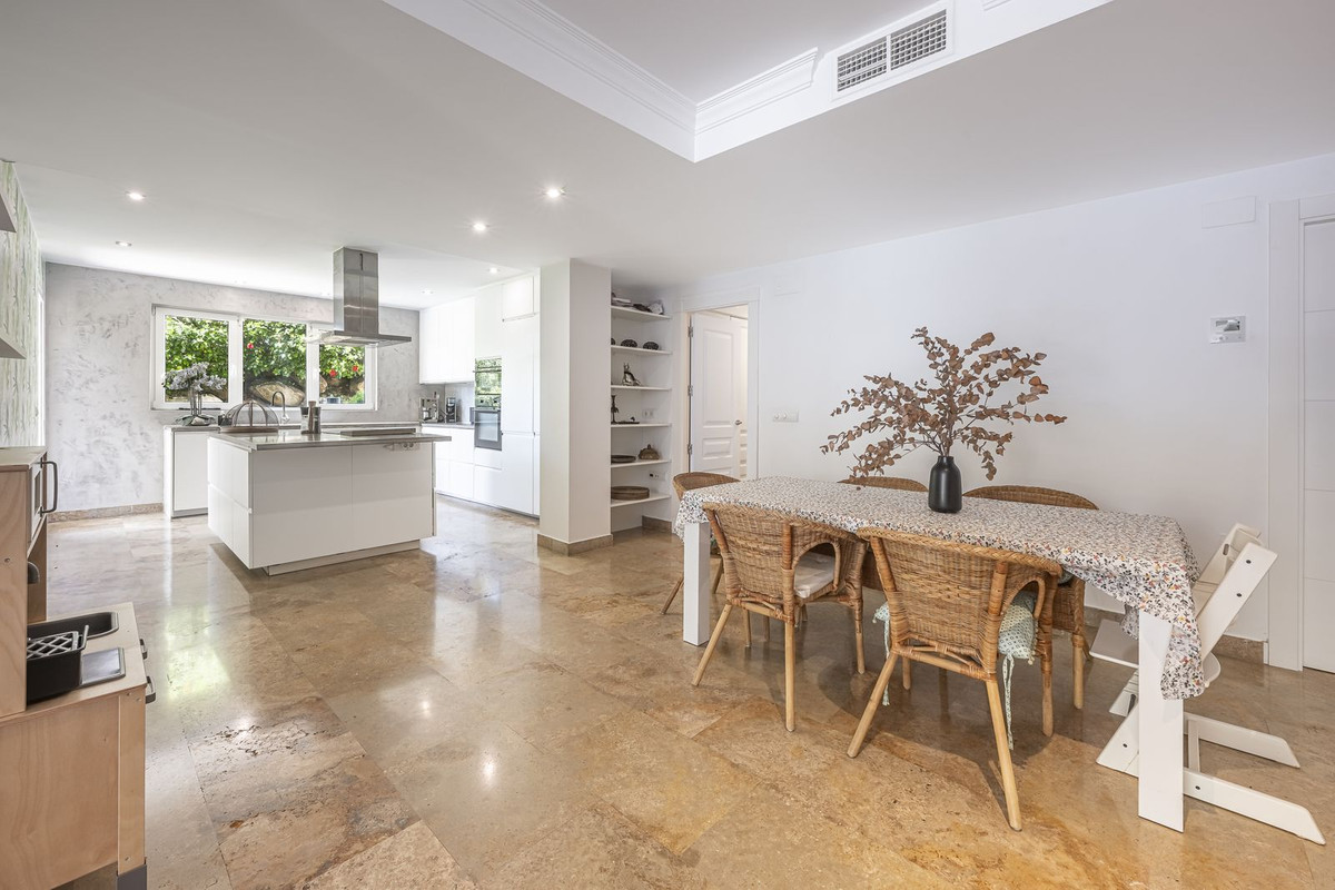 3 bedroom Apartments for sale in Milla de Oro – R5119132 3 bedroom Apartments for sale in Milla de Oro – R5119132