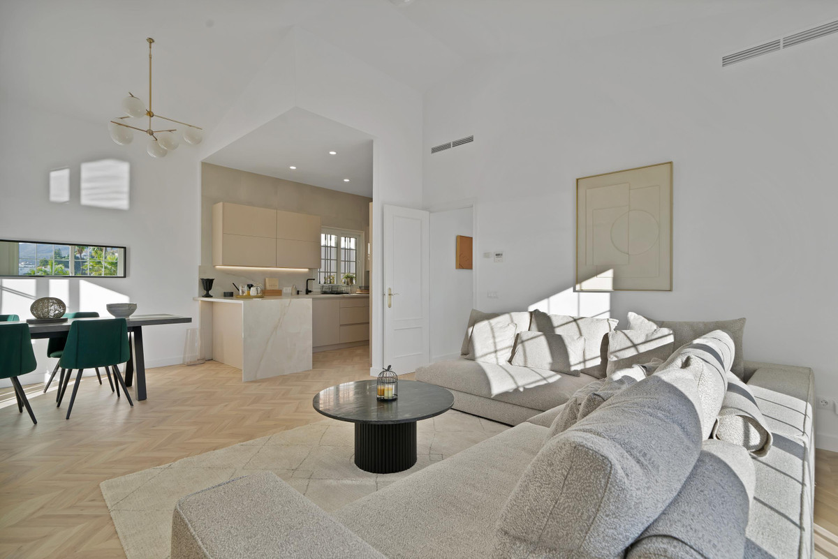 5 bedroom Townhouses for sale in Marbella – R5189632 5 bedroom Townhouses for sale in Marbella – R5189632