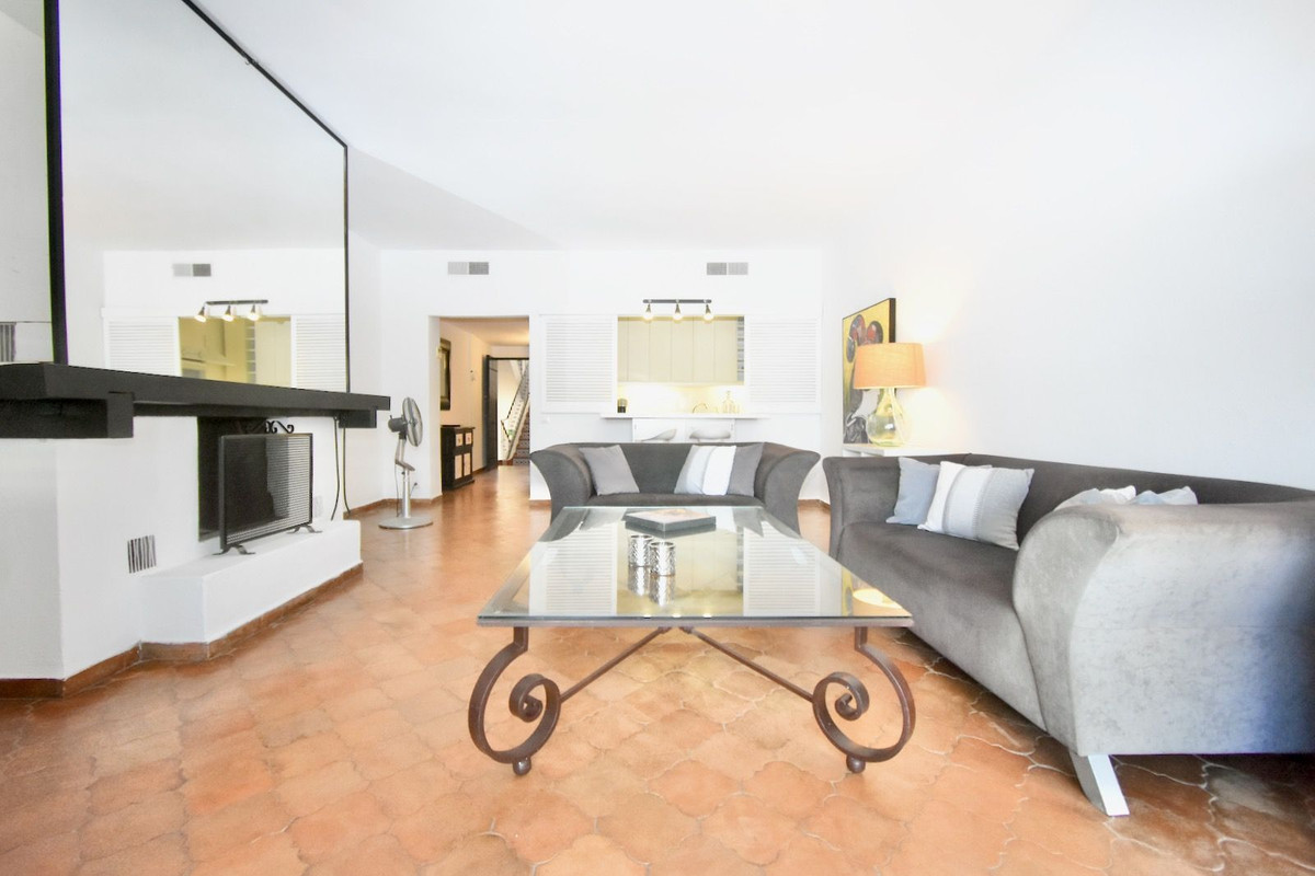 Apartamentos de 1 dormitorio en venta en Puerto Banús – R5449792 Apartamentos de 1 dormitorio en venta en Puerto Banús – R5449792
