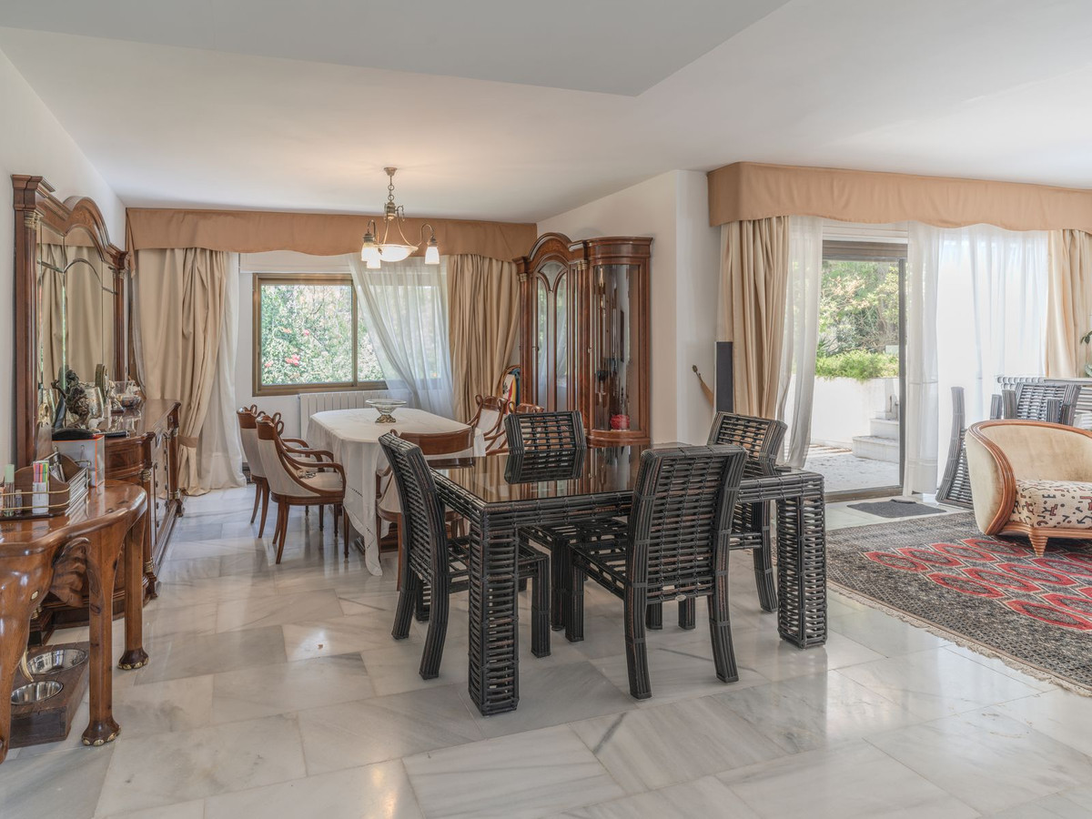 Apartamentos de 4 dormitorios en venta en Milla de Oro – R5438638 Apartamentos de 4 dormitorios en venta en Milla de Oro – R5438638