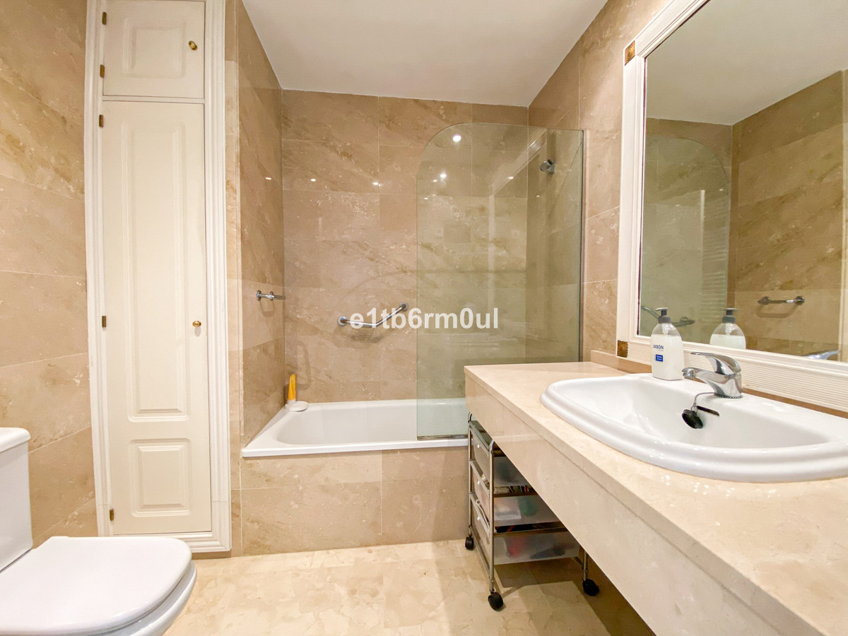 Apartamentos de 3 dormitorios en venta en Milla de Oro – R4994149 Apartamentos de 3 dormitorios en venta en Milla de Oro – R4994149