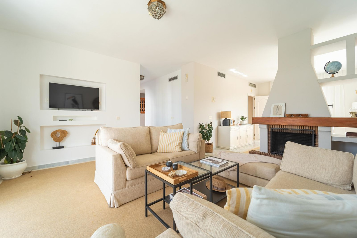 4 bedroom Villas for sale in Elviria – R5418922 4 bedroom Villas for sale in Elviria – R5418922